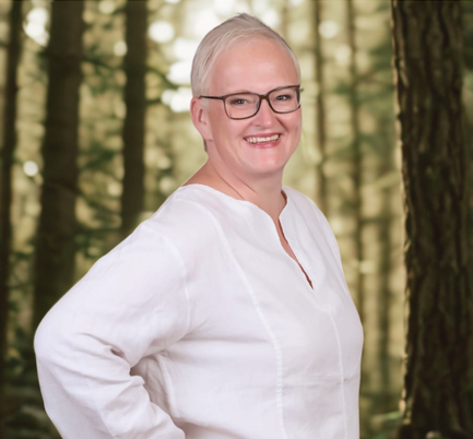 Sandra Hägle – freie Rednerin bei einem Zeremonienmoment
